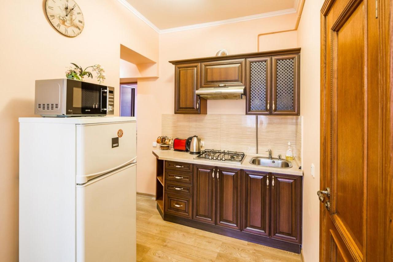 Romari Лесі Українки Apartment Lviv Exterior photo